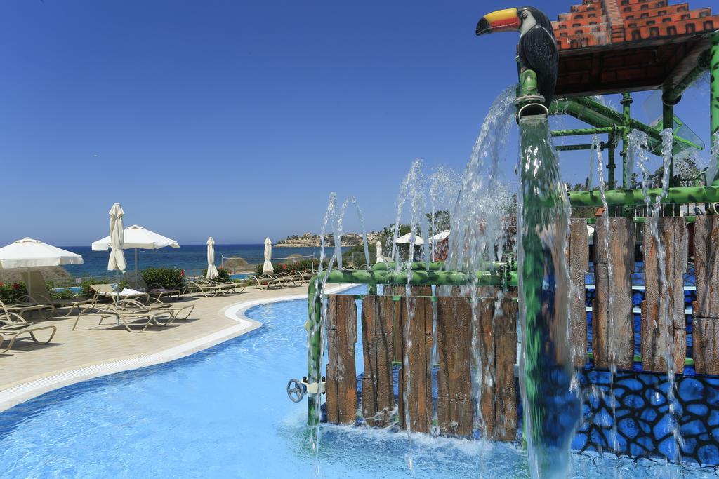 Aqua Sol Water Park Resort Paphos Exterior photo