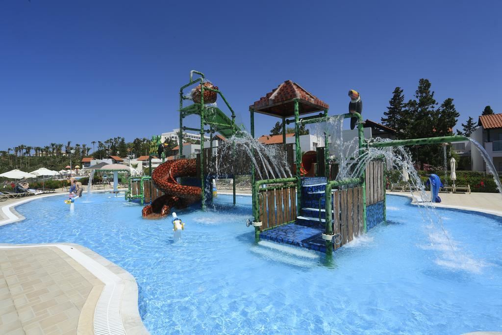 Aqua Sol Water Park Resort Paphos Exterior photo